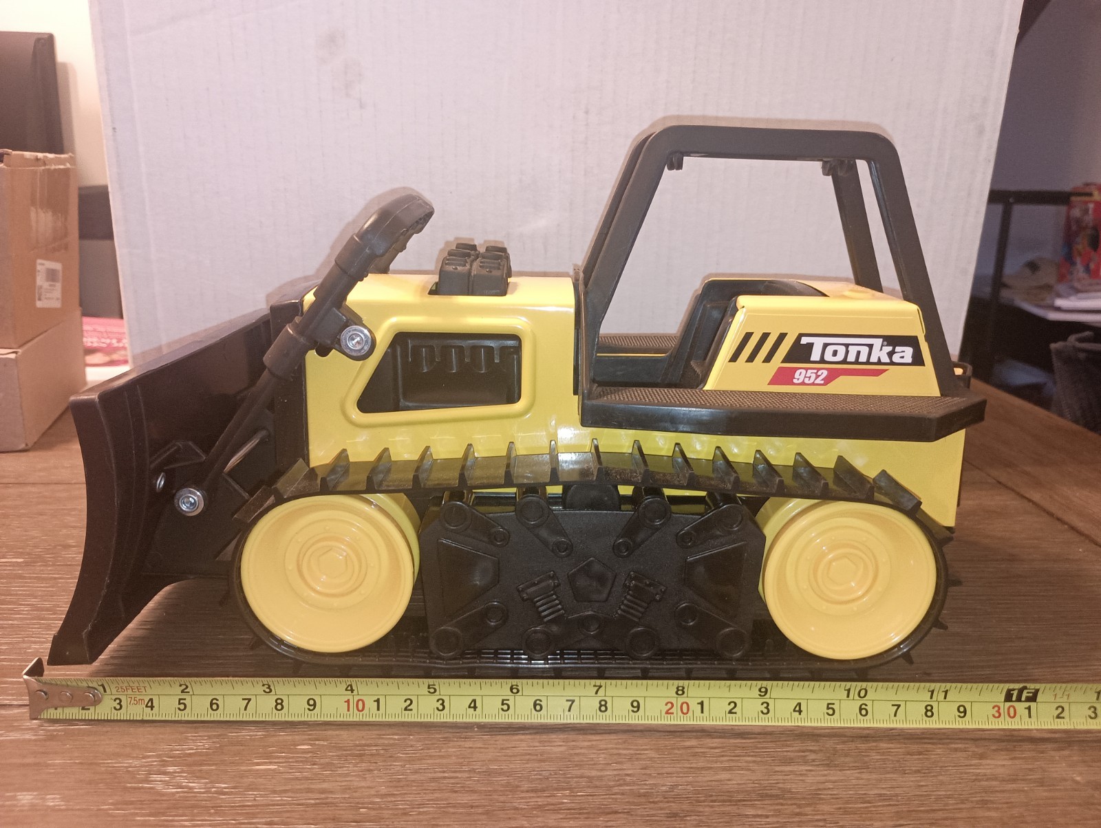 Tonka Classic Bulldozer 952 Metal & Plastic 2020 Very Nice Condition.*SEE PICS*