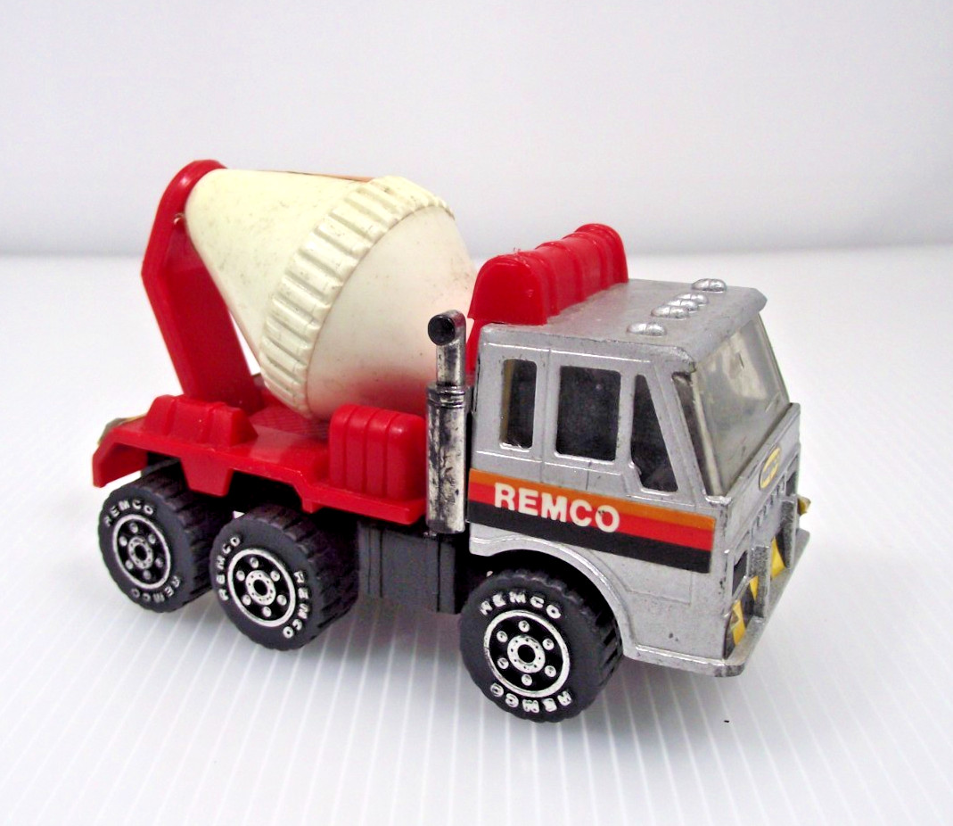 Vintage 1991 Remco Toys Cement Concrete Mixer Construction Truck