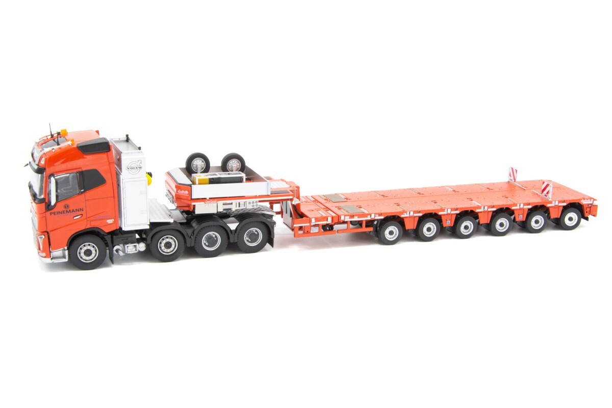 IMC 33-0094 Volvo FH04 Globetrotter 8×4 w/6-Axle Nooteboom – Peineman 1/50 MIB