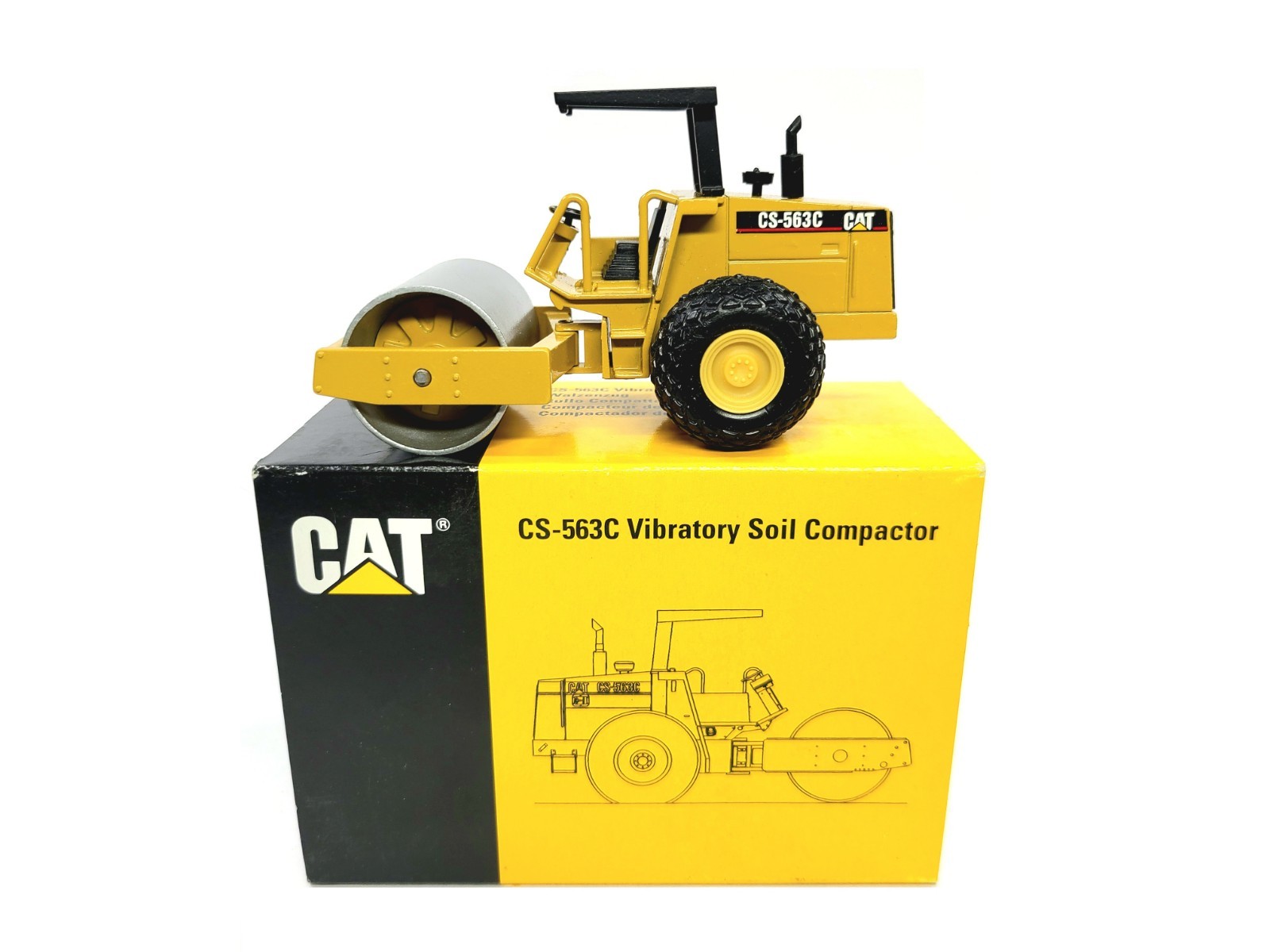 Cat CS-563C Smooth Roller Compactor with ROPS – NZG 1:50 Scale Model #401 New