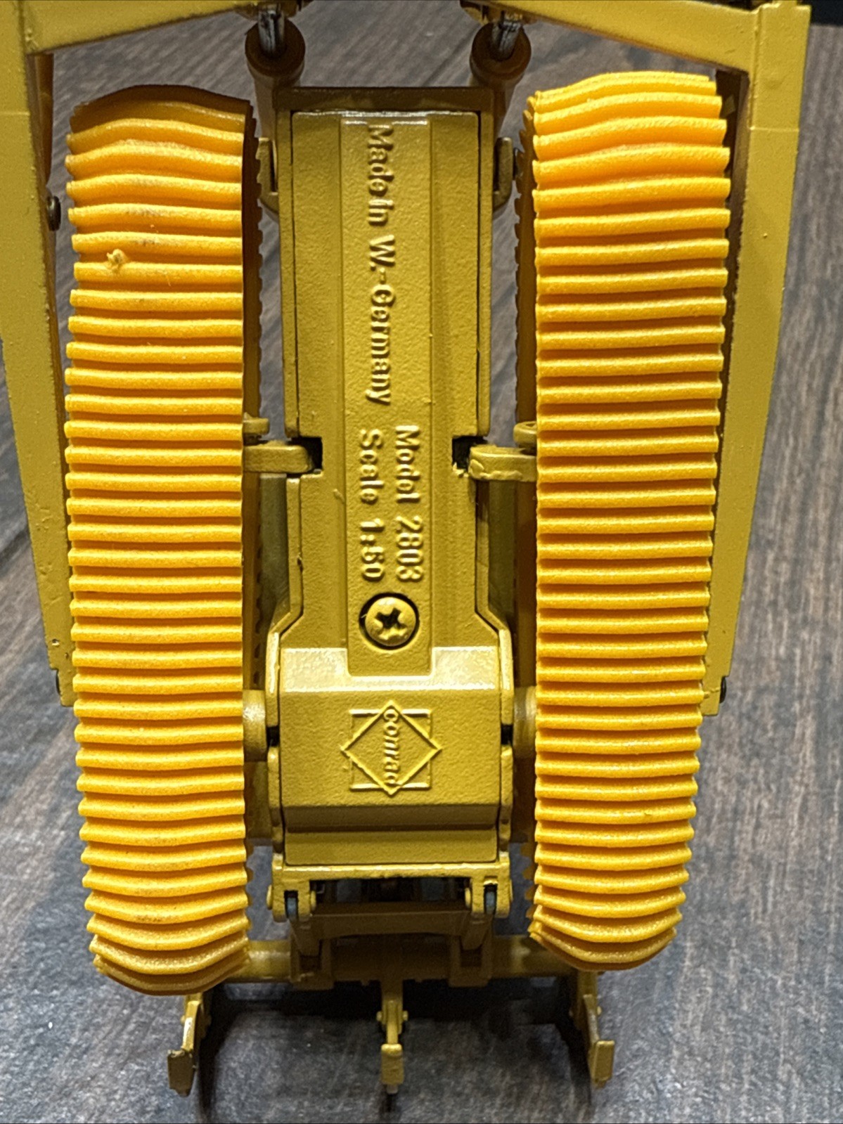 LIEBHERR PR 722 THE CRAWLER TRACTOR DIECAST CONRAD MODEL NO 2803