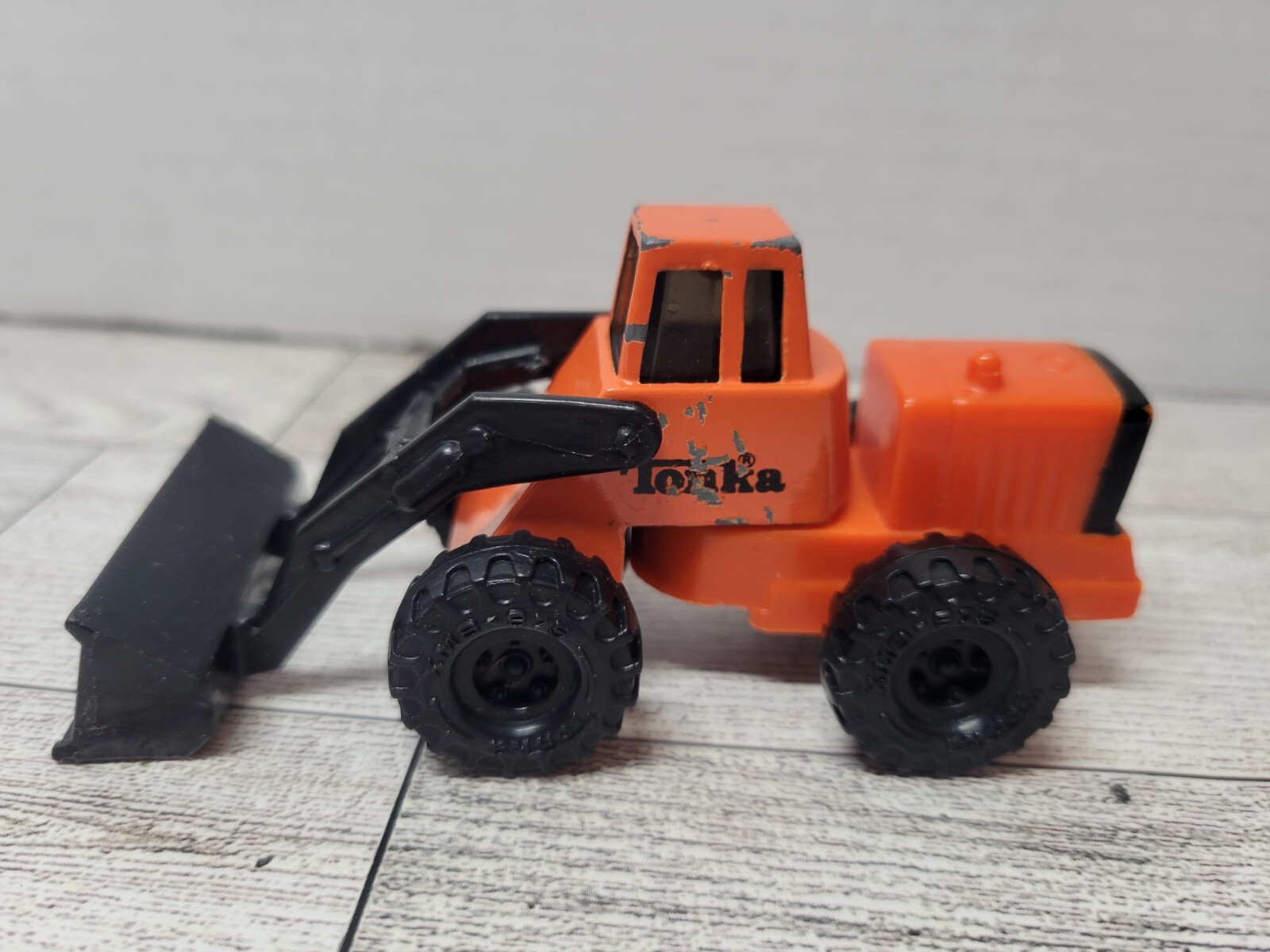 2 Vintage Mini TONKA 1992 Orange & 1994 Green Tractors Trucks