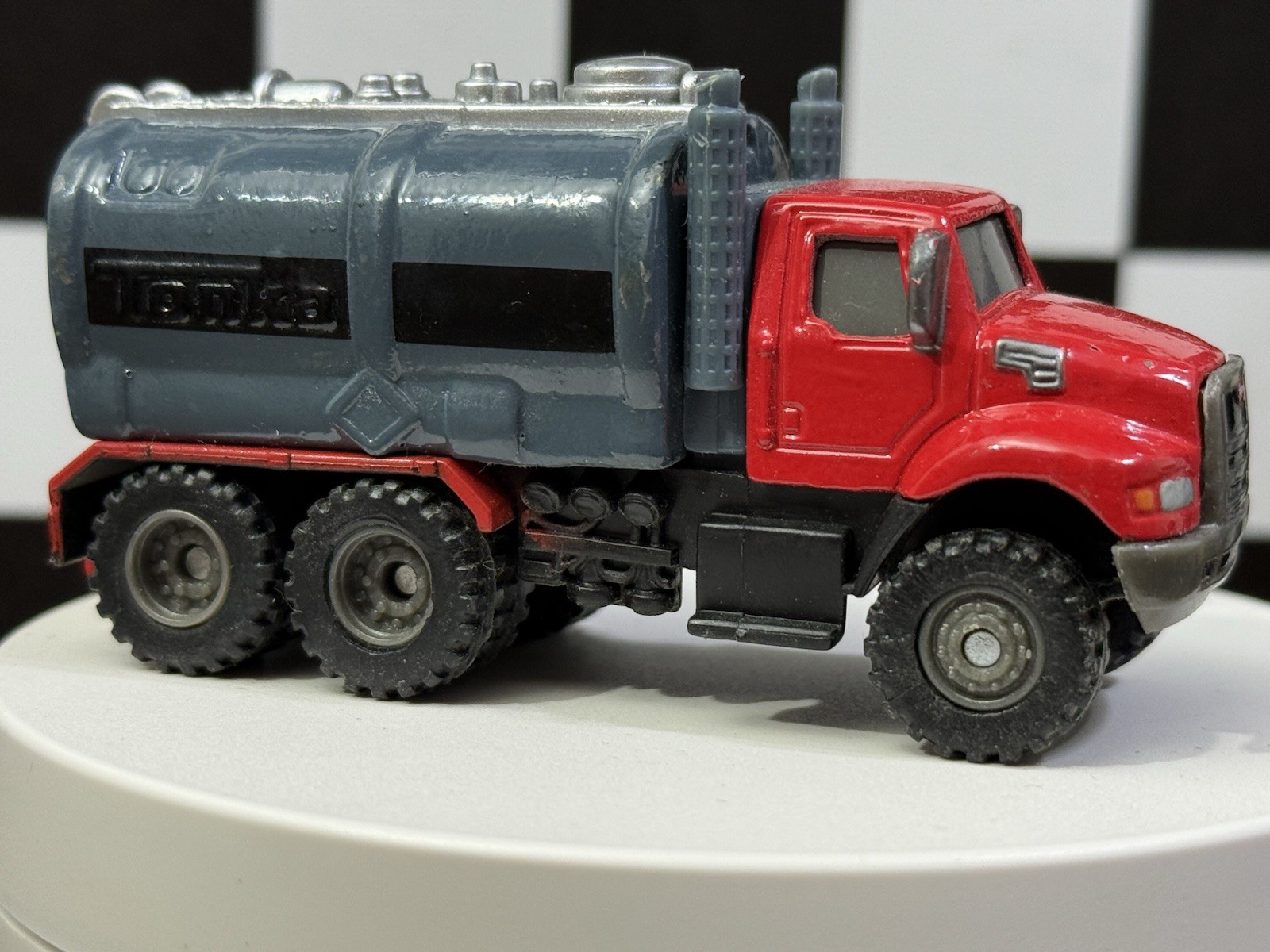Diecast Funrise Tonka Metal Dump Truck, Front loader, Tanker, Bulldozer