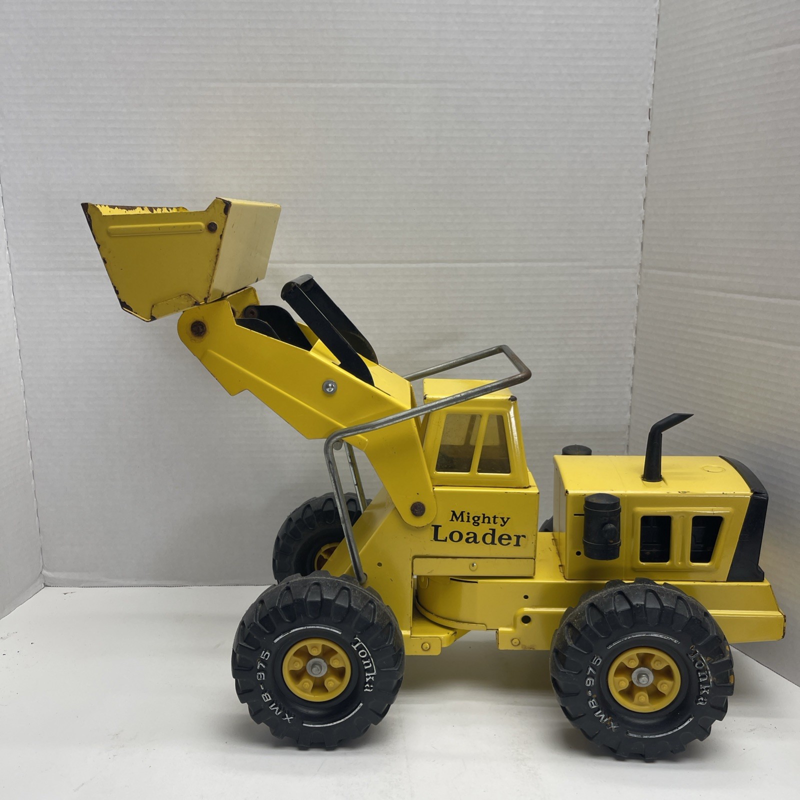 Mighty Loader Tonka 1967-1970 Front Loader (1921)