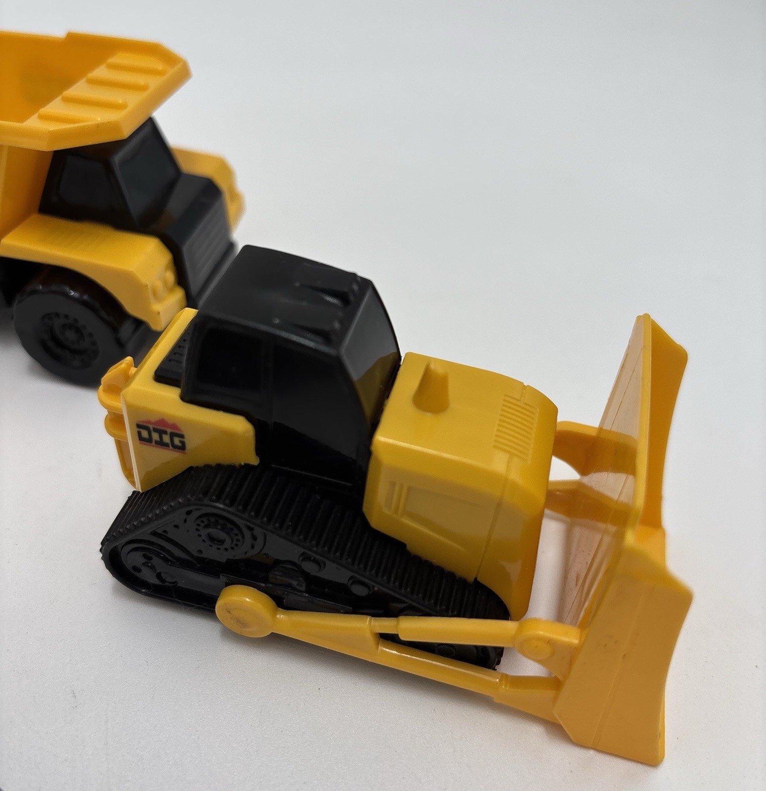 Sunny Days 3″ Little Machines Plastic Construction Vehicles Dozer Cement Dump