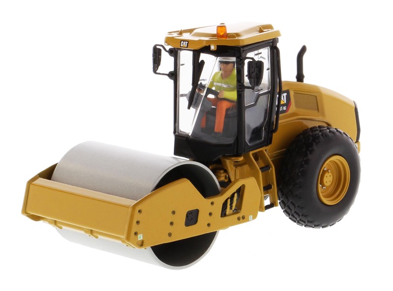 Diecast Masters 85589 1:50 Caterpillar CS11 GC Vibratory Soil Compactor