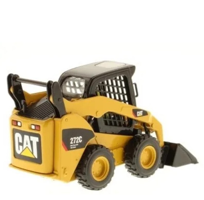 Caterpillar CAT 272C Skid Steer Loader 1:32 Scale Model – Diecast Masters 85167C