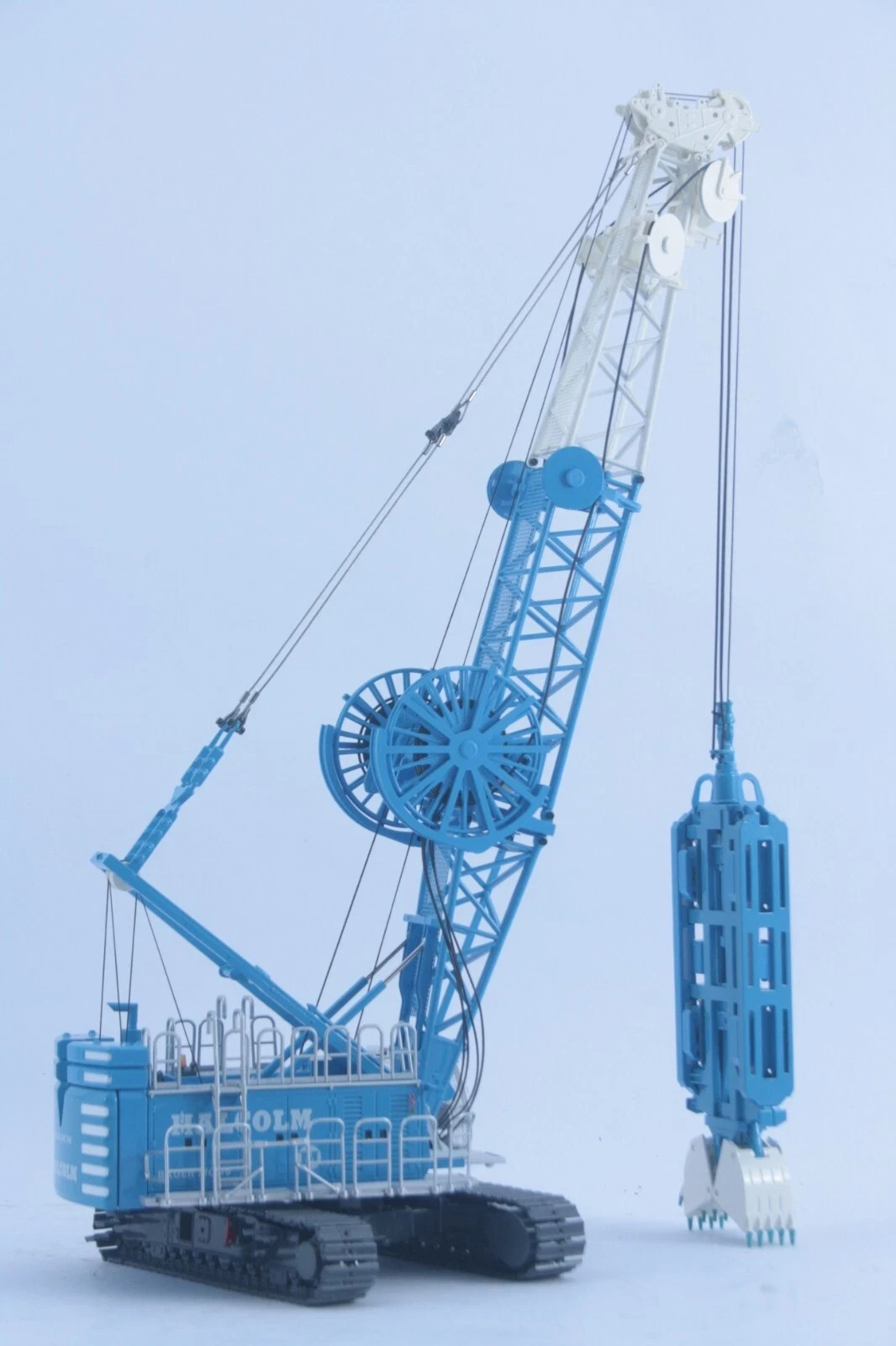 BYMO 25027/6 Bauer MC96 Crane Wall Grab DHG V Malcolm 1:50 Scale NEW IN BOX