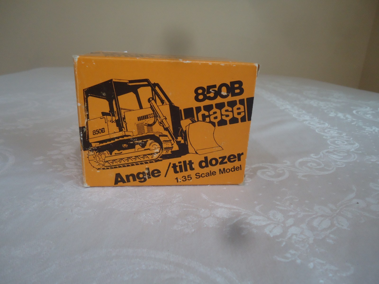 NZG 1/35 Scale Case 850B Angle/Tilt Dozer