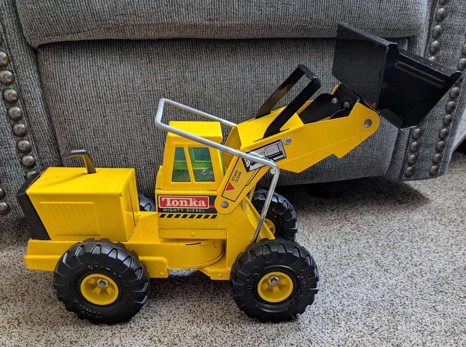 Tonka Mighty Diesel Front End Loader XMB -975