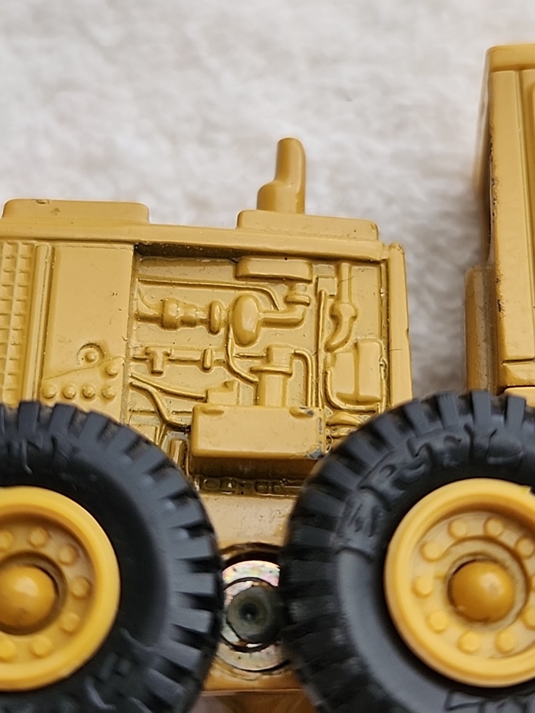 Caterpillar Cat 12G Motor Grader – Ertl 1:50 Scale Diecast Model All Wheels Move