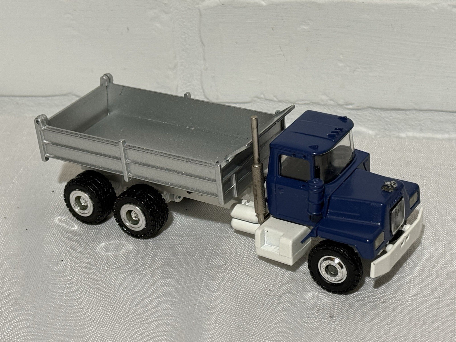 Conrad 1:50 Blue Cab Mack R Model Dump Truck #3640 With Box Diecast Metal