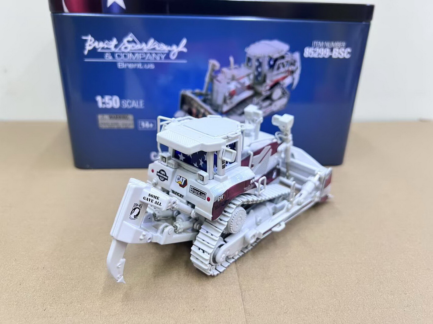 DM 1/50 Scale CAT D8T Dozer Brent Scarbrough Limited Diecast Model 85299-BSC