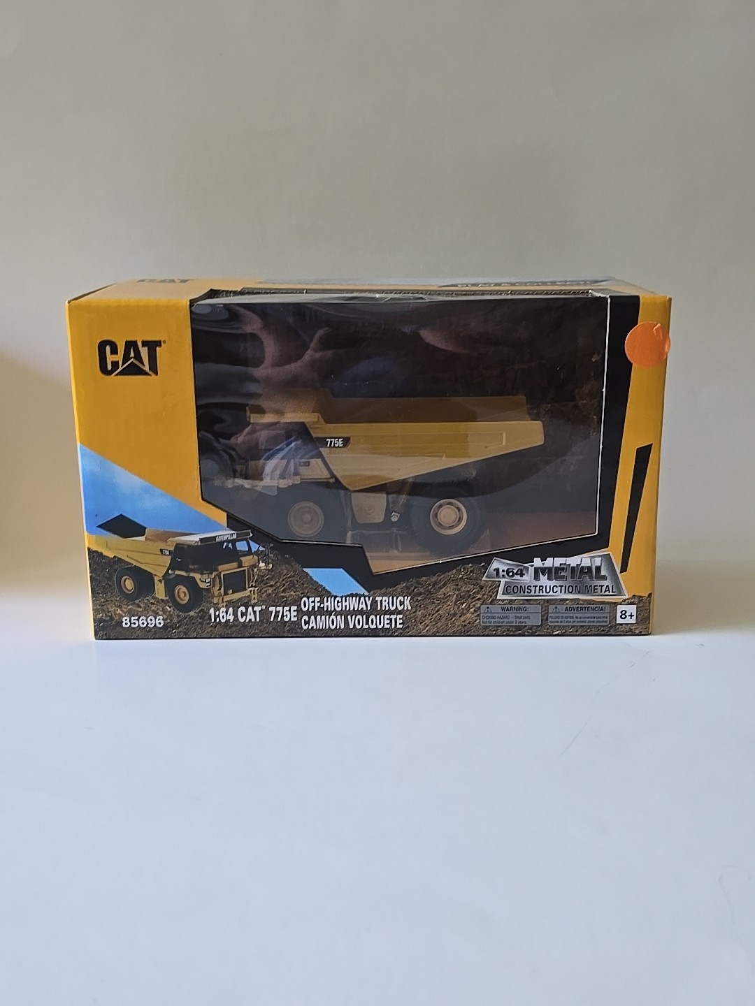 CAT 775E Off-Highway Dump Truck 1:64 Scale Model – Diecast Masters 85696 New!
