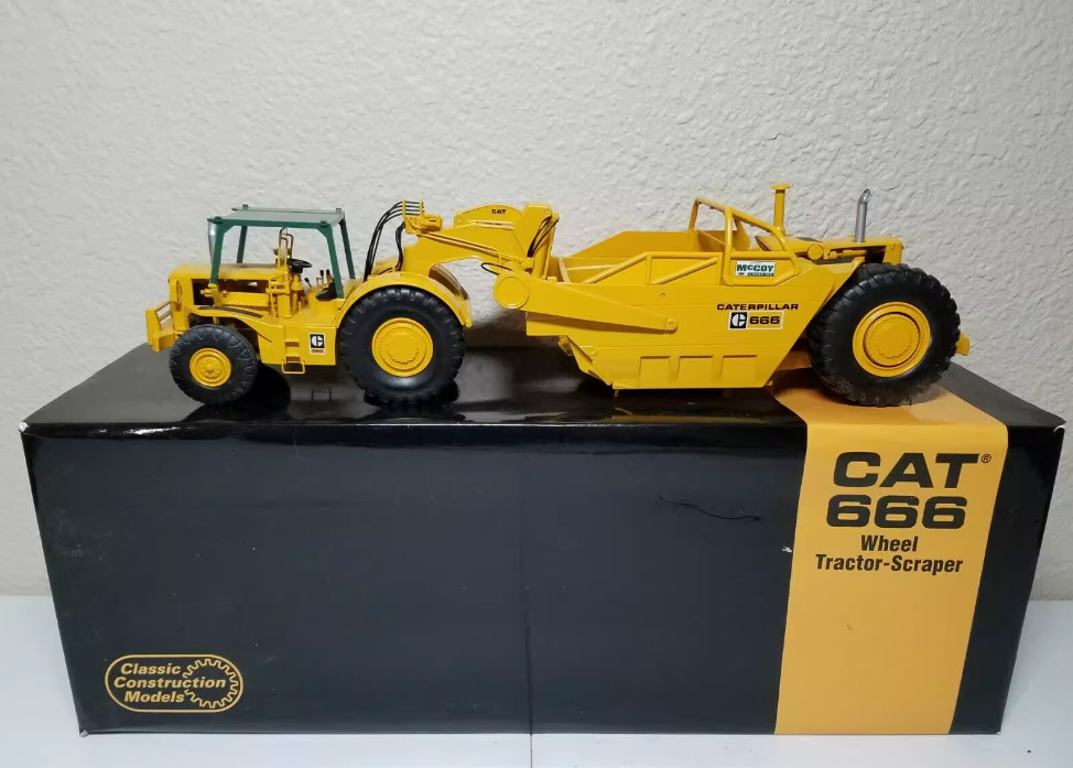 1:48 CCM CAT666 Tractor-Scraper Construction Equipment Machine Diecast Model