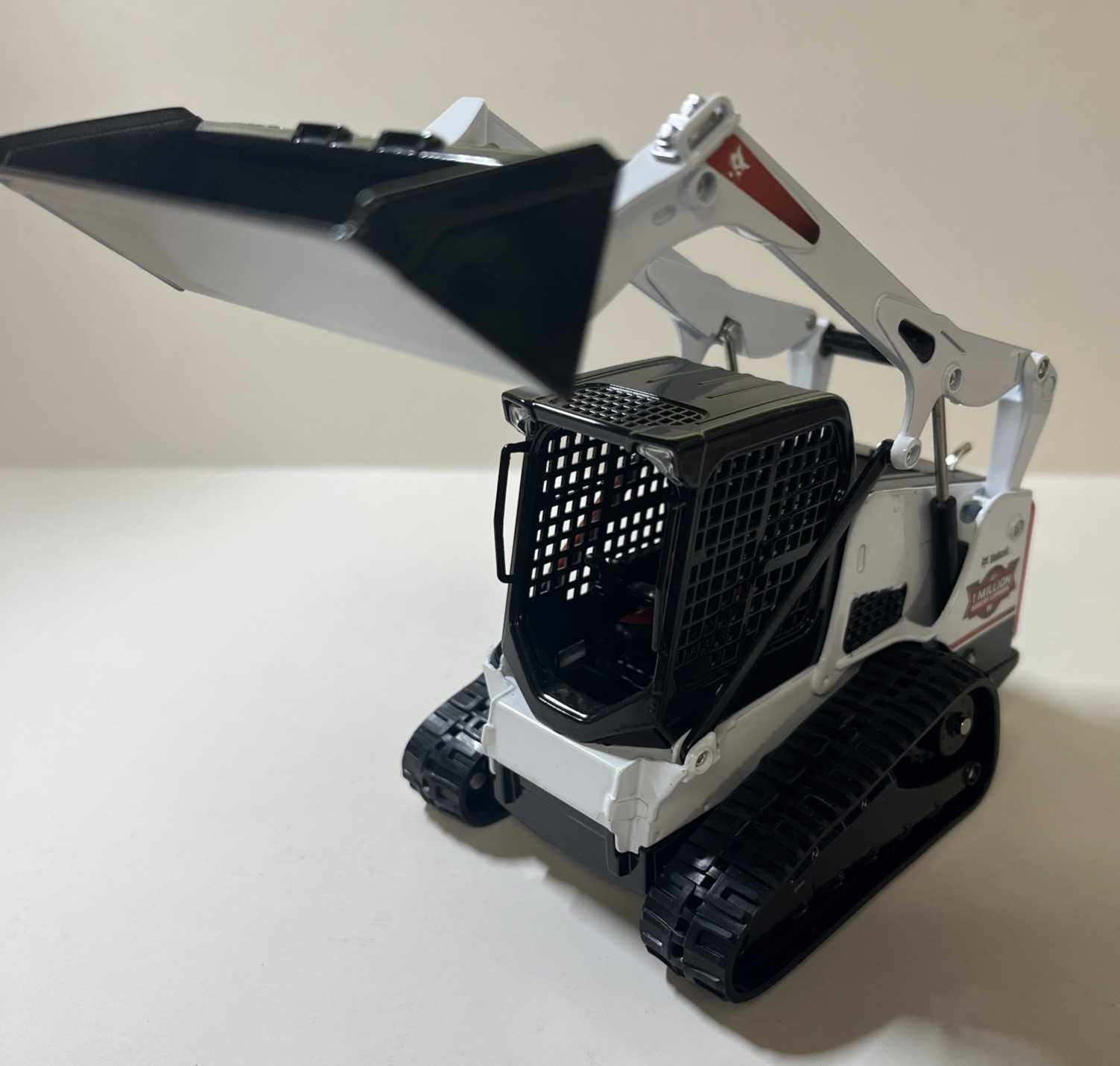 Bobcat T650 1 Million Bobcat Loaders Limited Edition 1:25 Diecast Loader 2014