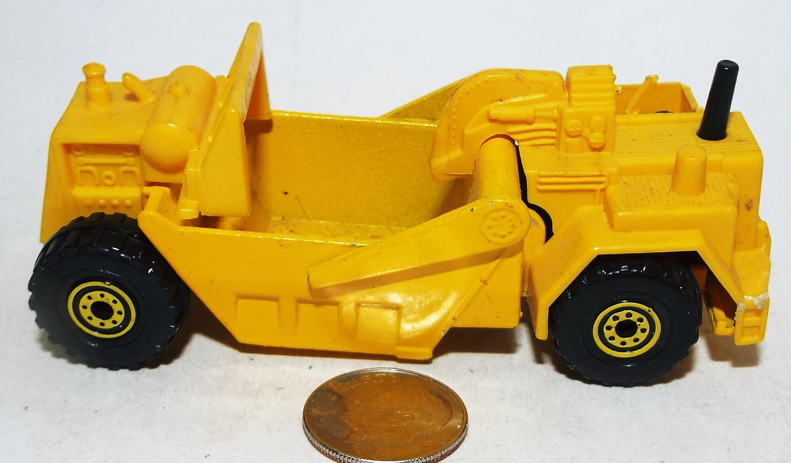 Hot Wheels Die Cast Heavy Duty Earth Mover