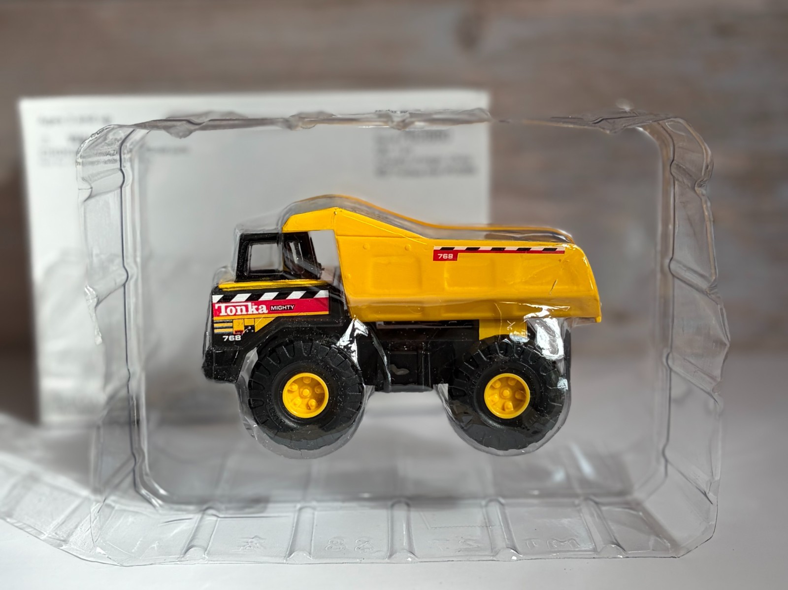 Tonka Truck Maisto Mighty 768 Dump Diecast Toy NIP Vintage