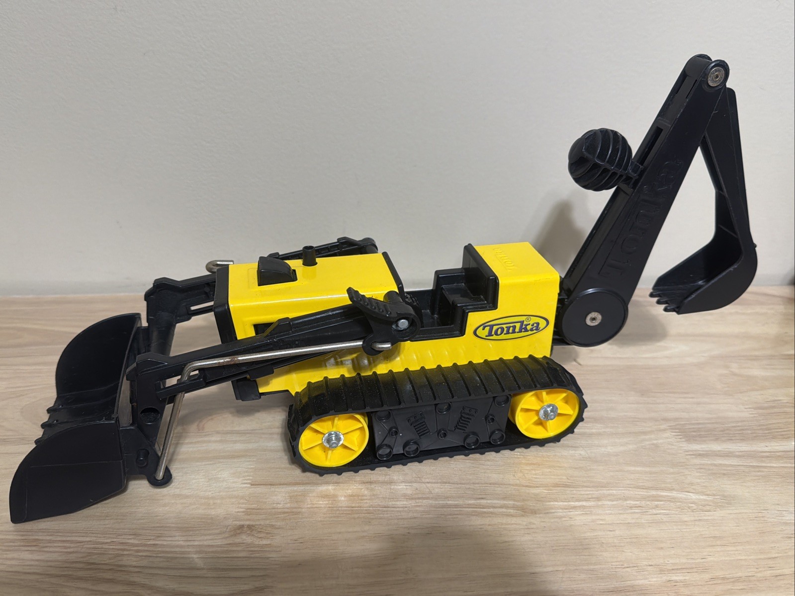 TONKA Back Hoe Excavator 1999 Hasbro Front End Loader Backhoe M-7541