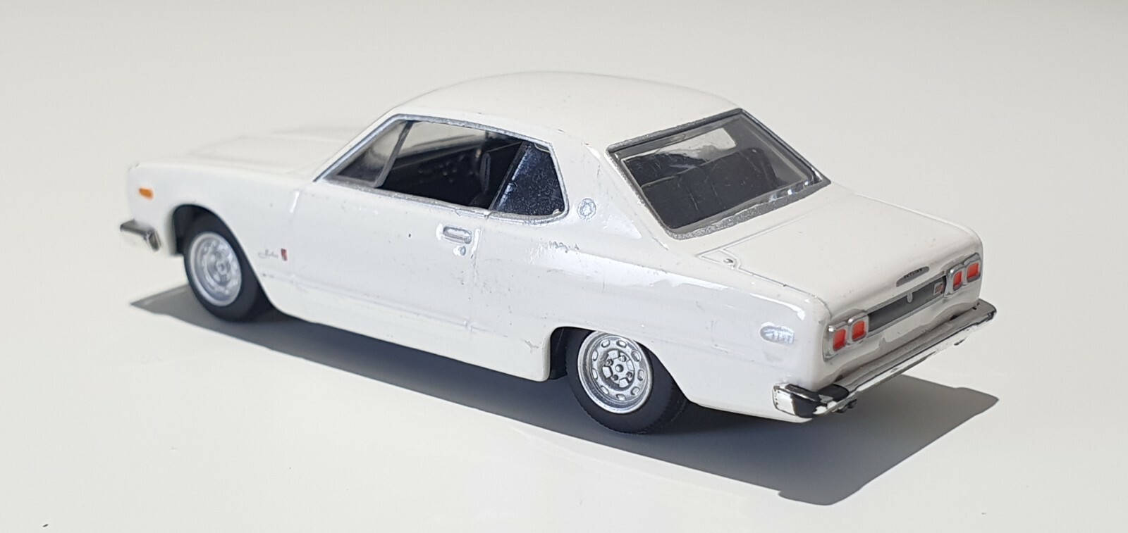 1/72 Real-X NISSAN SKYLINE 2000GT-X WHITE KGC110 KENMERI diecast car model