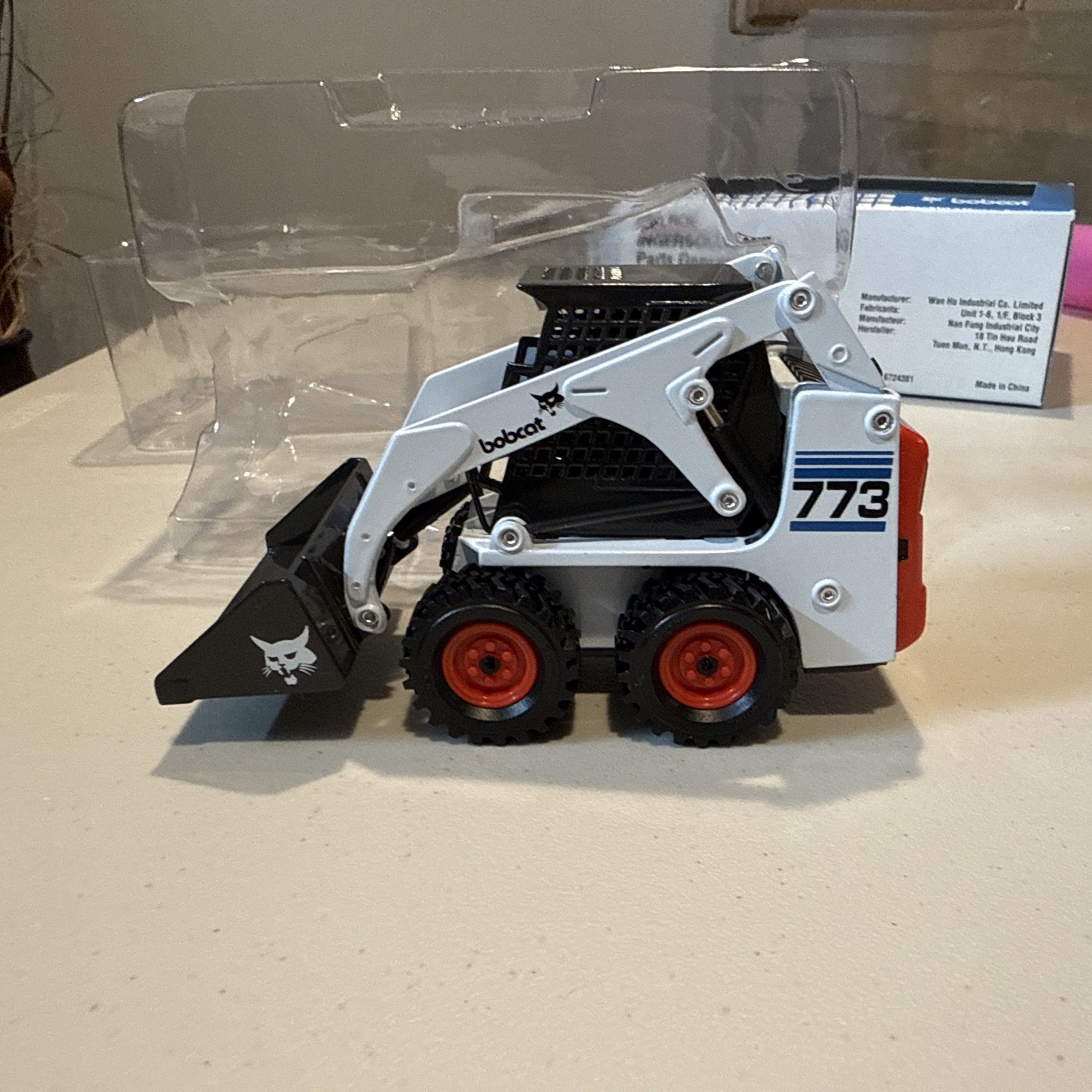 Bobcat 773 Skid-Steer Loader – Wan Ho 1:25 Scale Diecast Model #6901256 New