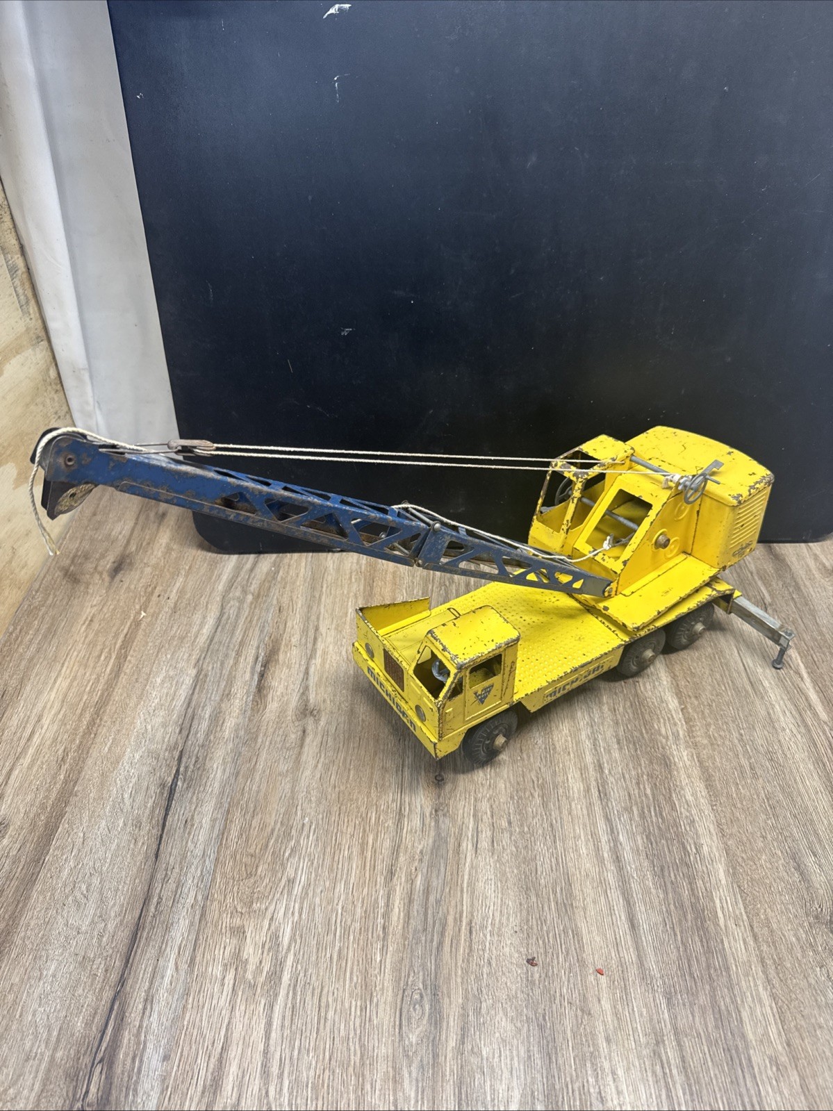 Vintage NYLINT CLARK MICHIGAN T-24 Crane Pressed Steel Early Nice!