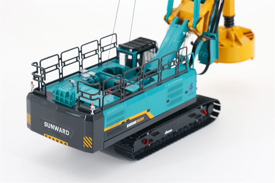1:40 SUNWARD SWDM360H Multi-functional Rotary Drilling Rig Machine Diecast Model