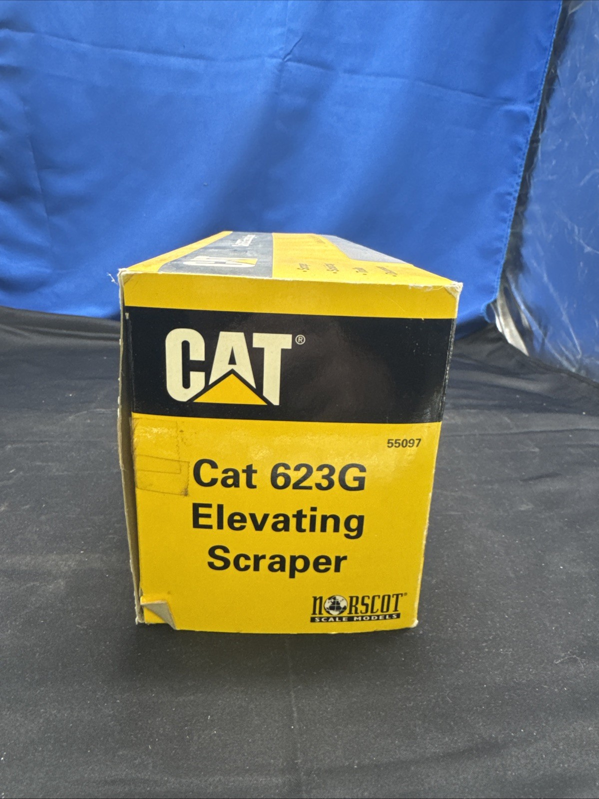 CAT 1/50 Scale 623G Elevating Scraper Tractor Yellow