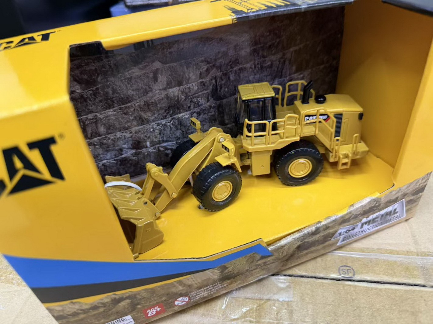DM 1/64 Cat 988H Wheel Loader Diecast Model Collection Toy Gift #84654