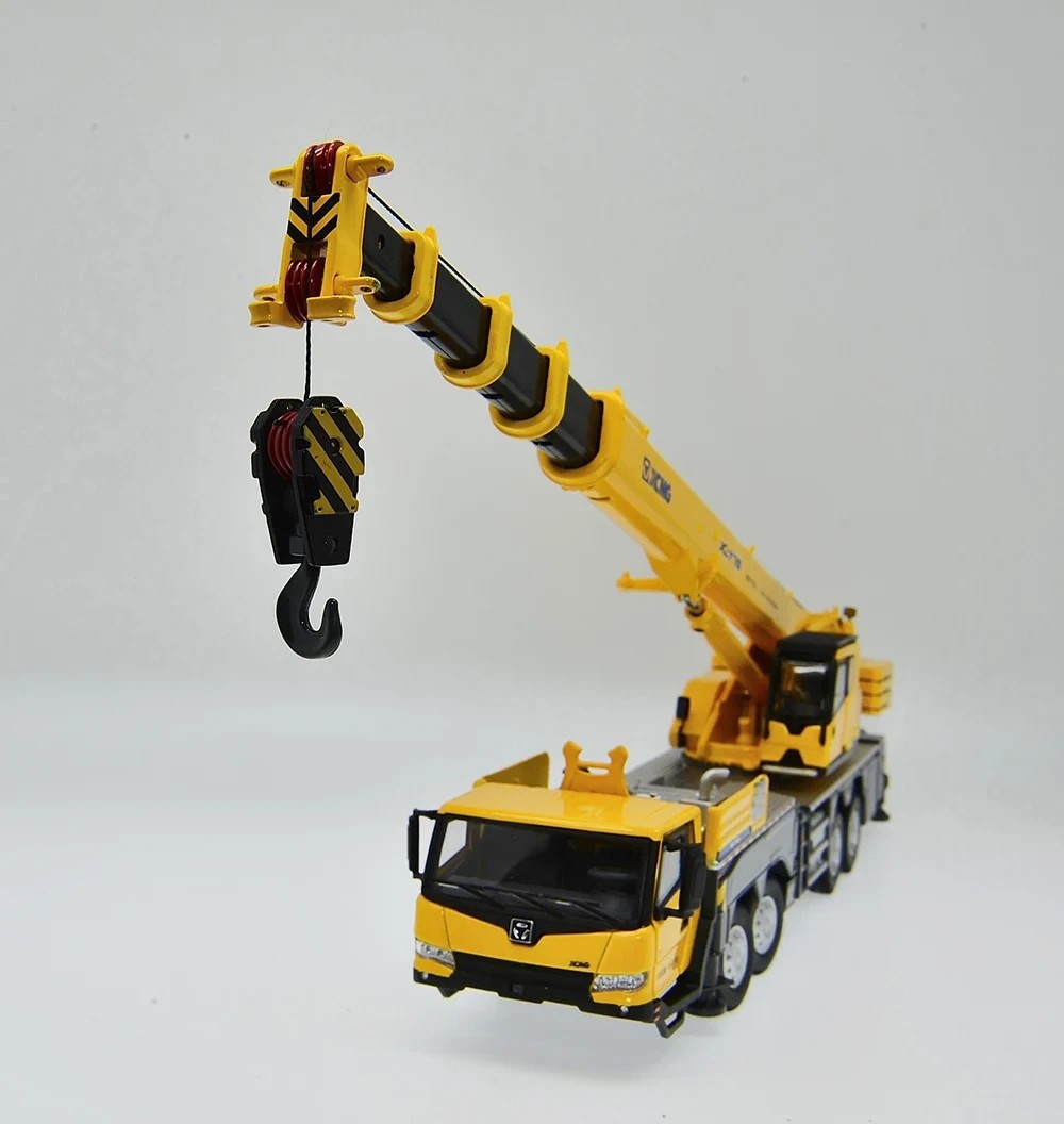 1:50 Scale Diecast Construction Machinery XCMG XCT 75 Tons Truck Crane Model Toy