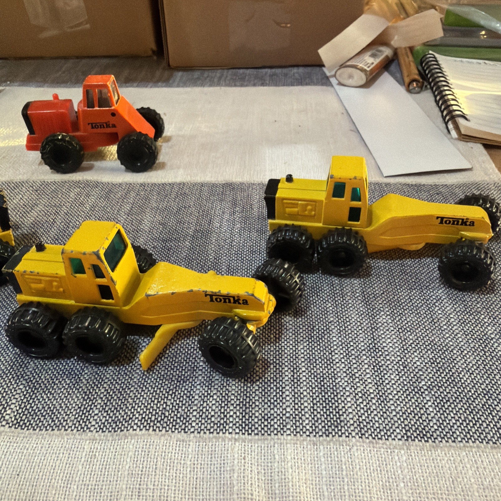 Lot of 4 1992 & 94 Tonka Diecast Construction Heavy Duty Equipment