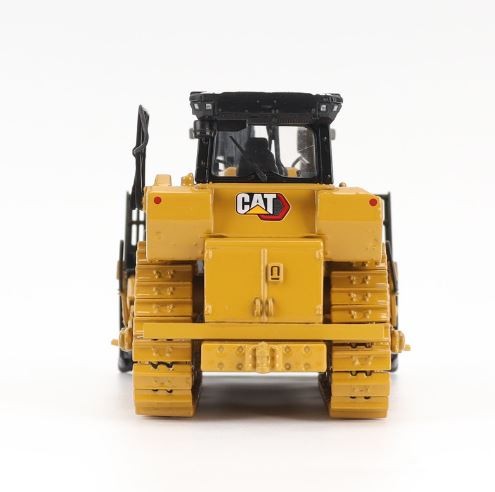 DIECAST MASTERS – Toro CATERPILLAR D8 for Waste Handling – 1/5…
