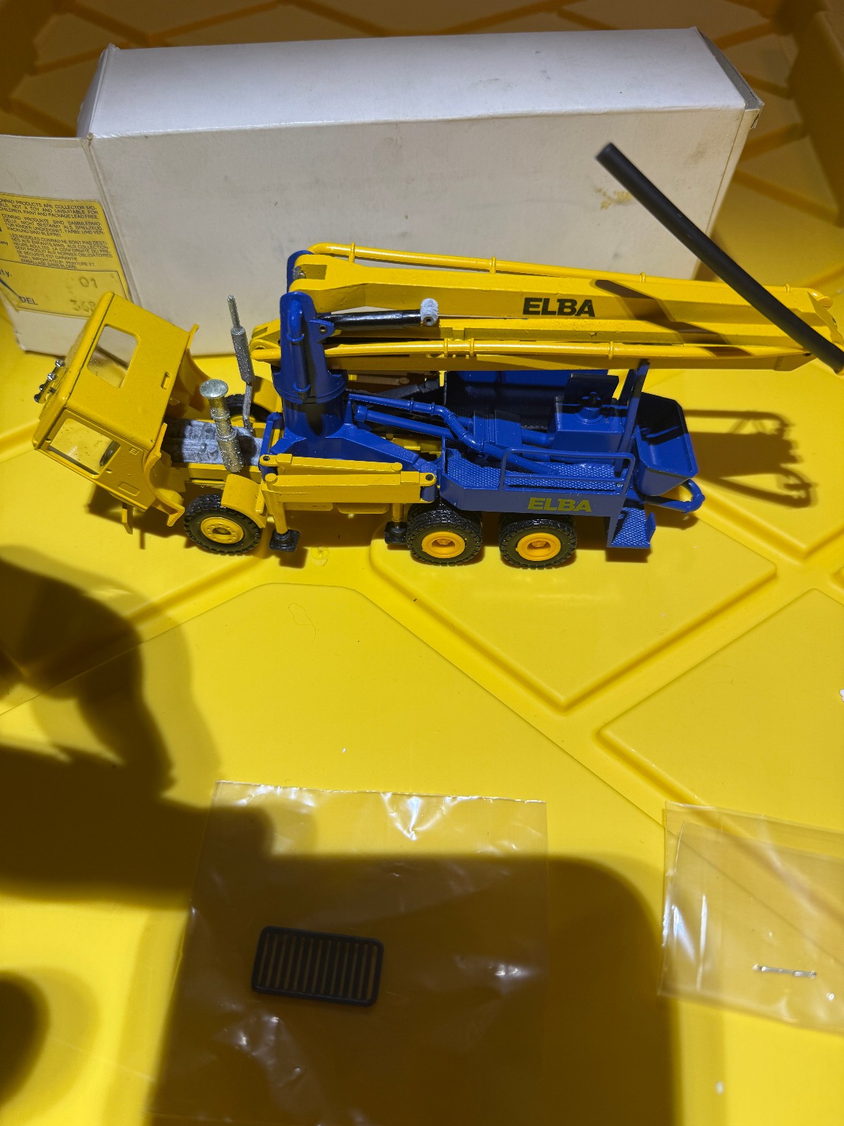 Mack Concrete Pumper – “ELBA” – 1/50 – Conrad #3681 – N.Mint – w Box