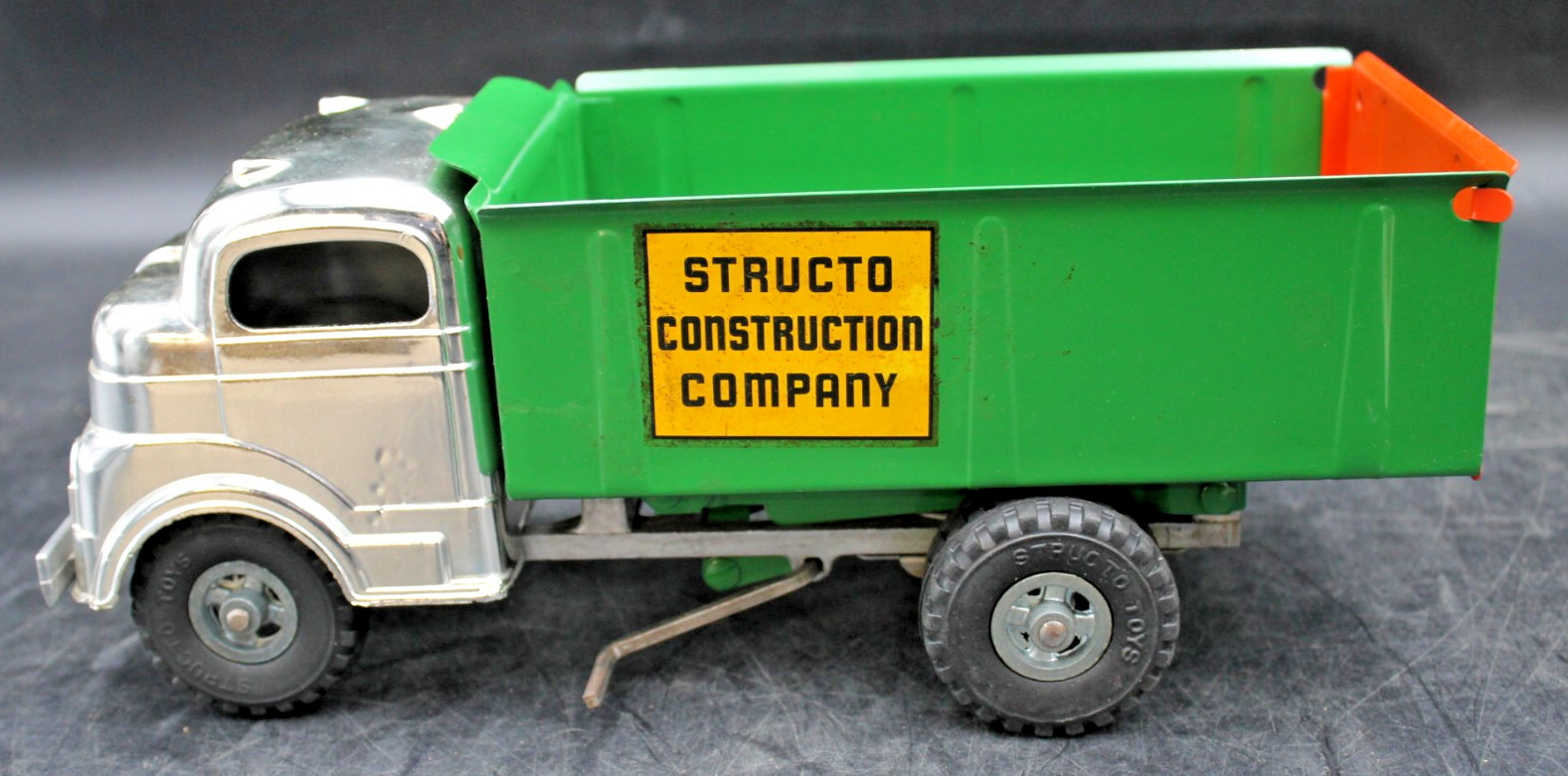 New In Box Orig Catalog STRUCTO HI-LIFT DUMP TRUCK No. 644 Gimbles N.Y.