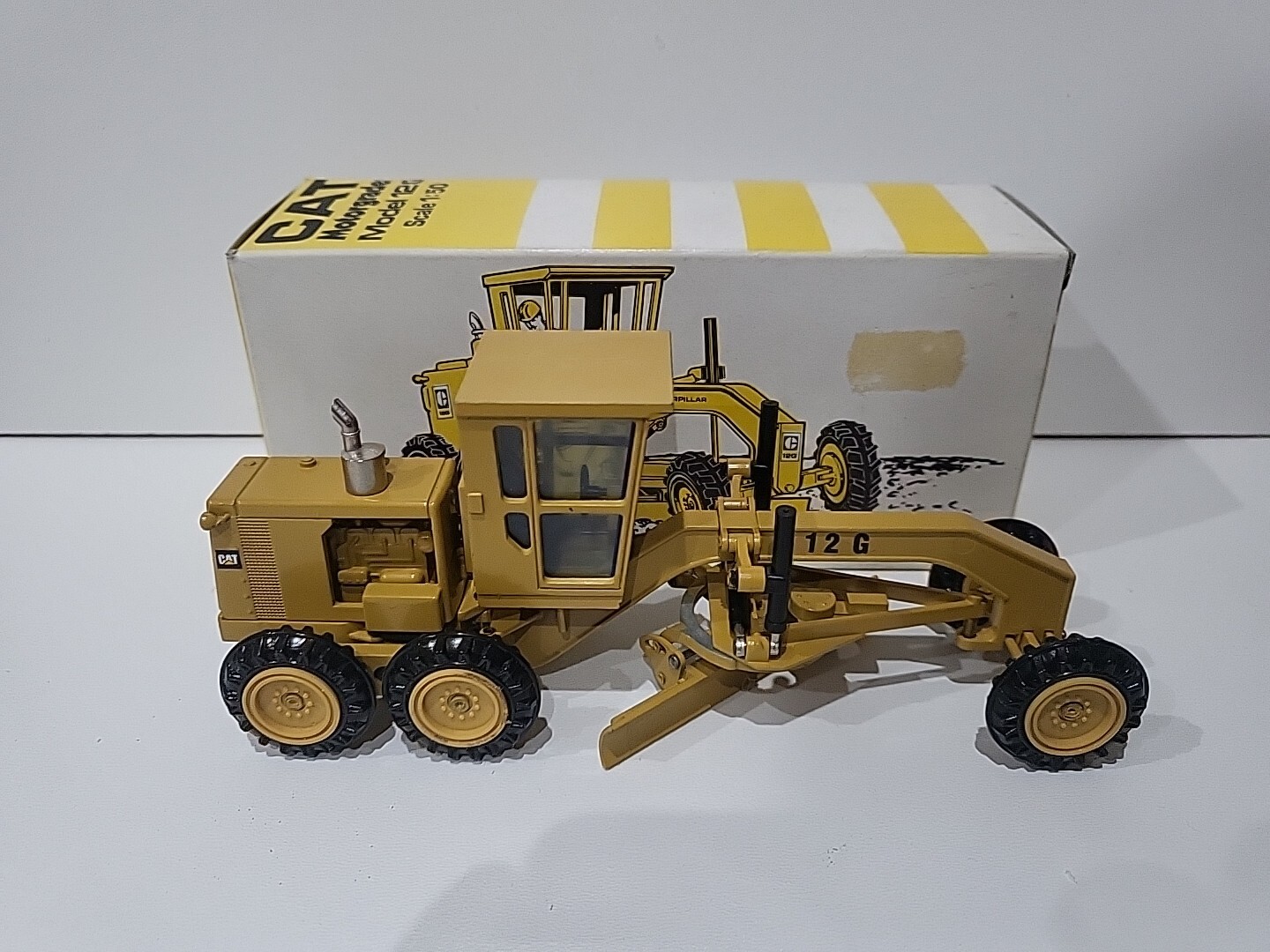 CATERPILLAR 12G NZG 150 1/50 Scale Grader