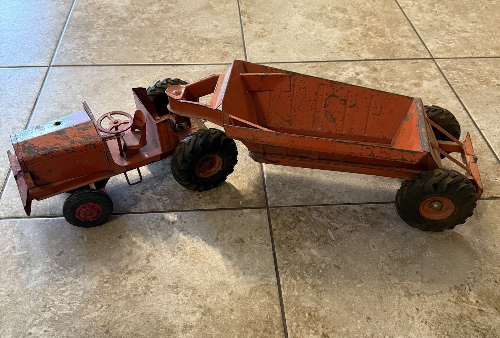 DOEPKE MODEL TOYS-EUCLID THE PIONEER ARTICULATED DUMP TRACTOR 1950’s Collectors