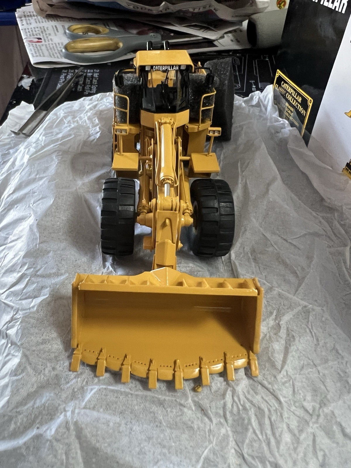 1/87th scale Classic Construction Models Brass Caterpillar 992G serial #138