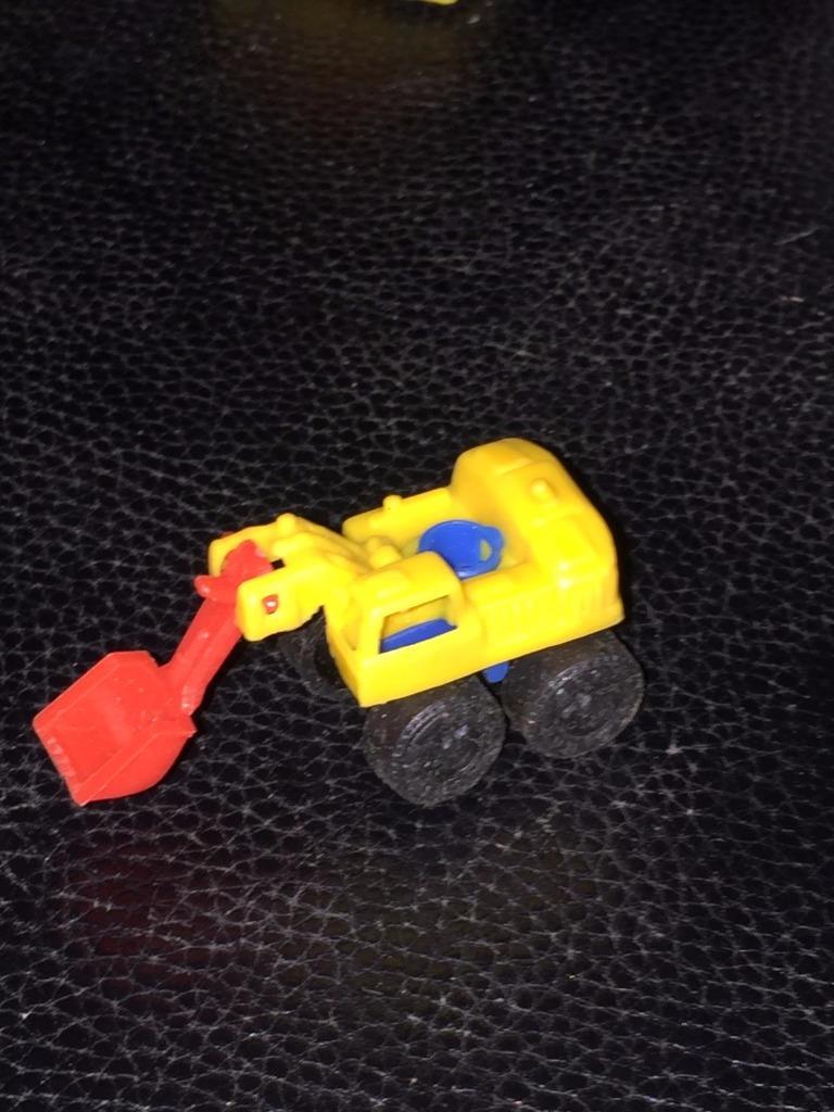 Miniature Plastic Excavator – Made in Taiwan (1978)