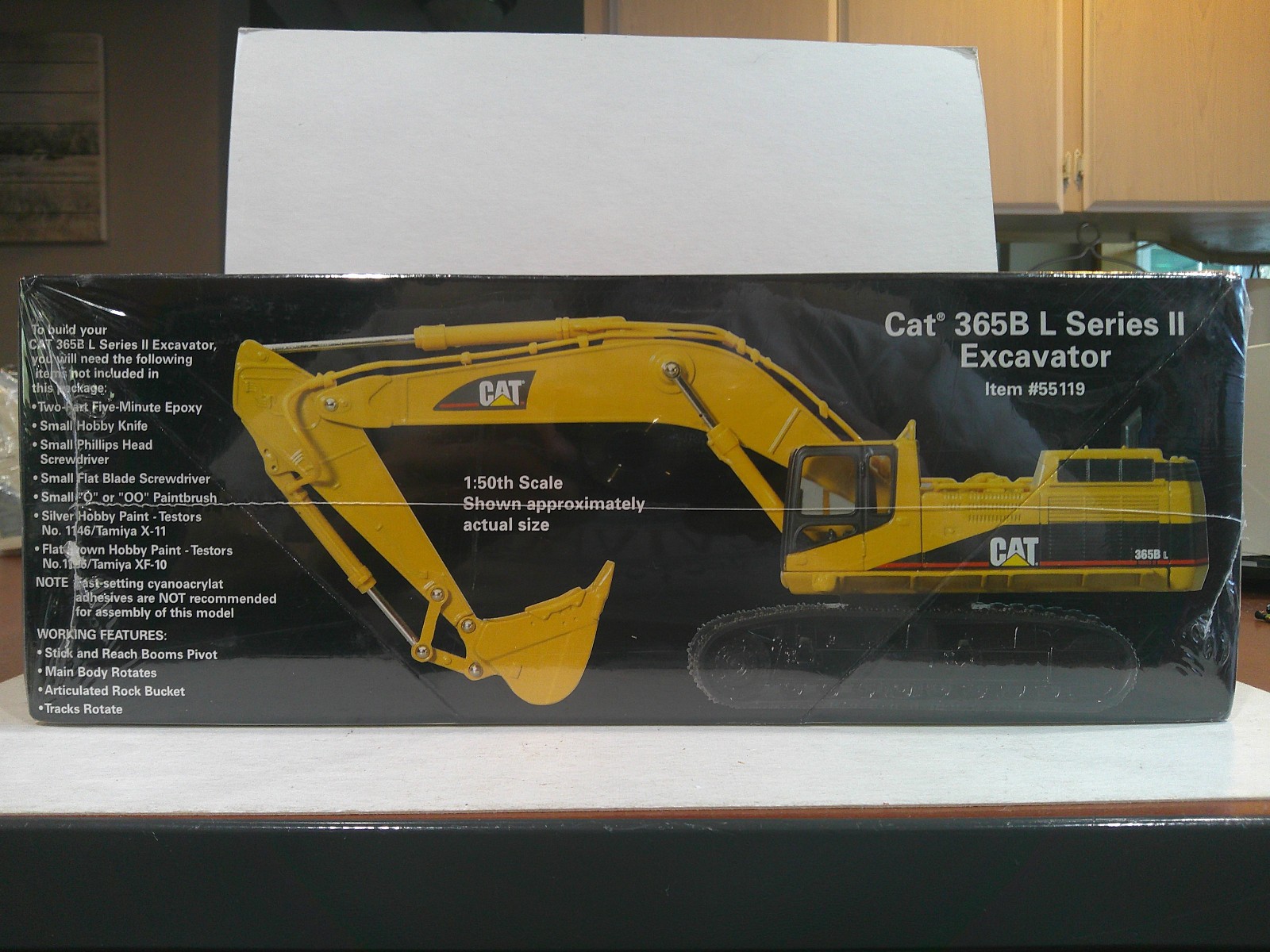 Norscot Construction Model Kit CAT 365B L Series II Excavator 1:50 Yellow Sealed