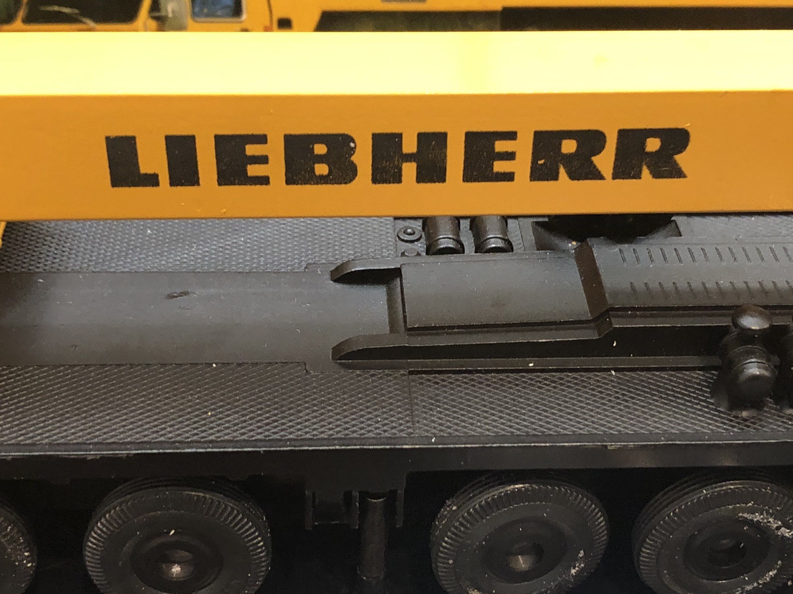 Gescha #3072 Liebherr LT 1100 Mobile Crane Diecast Model Boxed – Scale 1:50