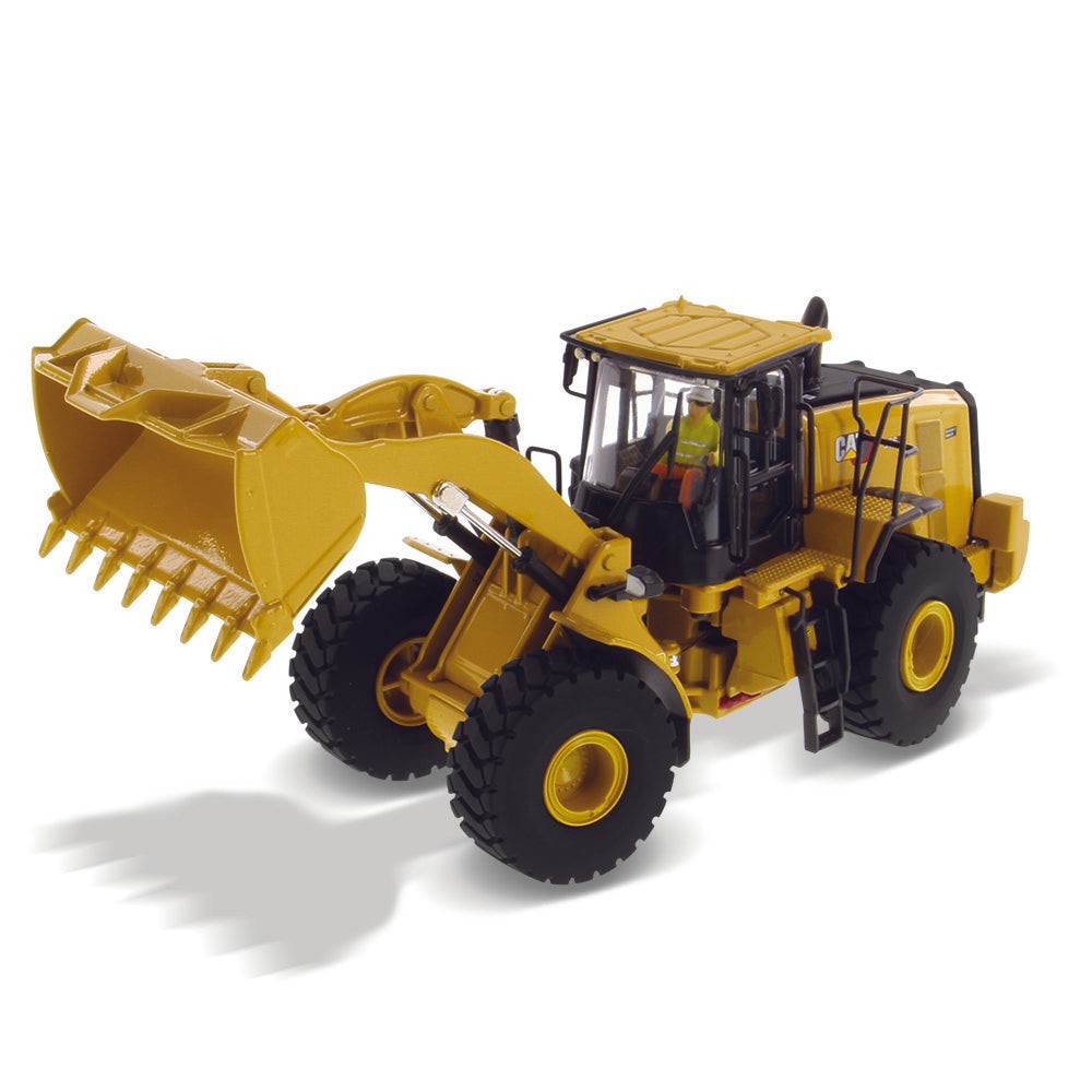 DieCast Masters 85686 1:150 Caterpillar 966 Wheel Loader Diecast Model