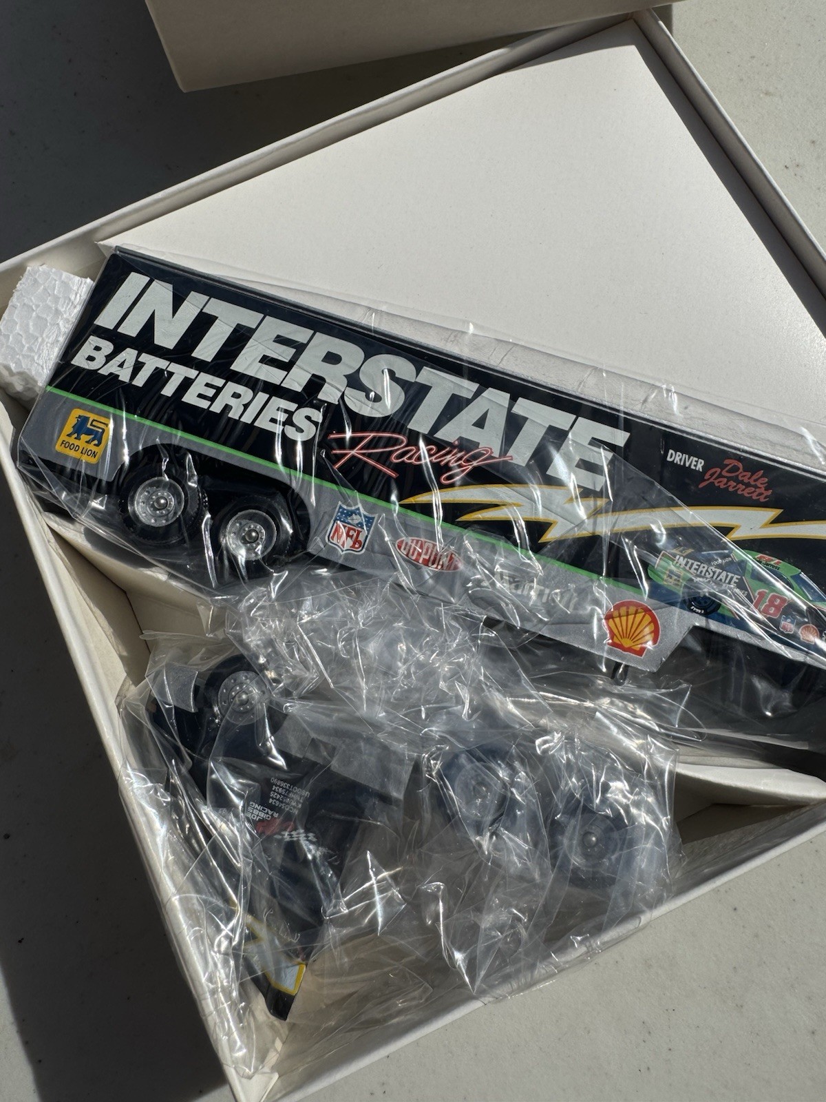 Winross 17 Ford Tractor/Racing Trailer – Dale Jarrett Interstate 1/64 Diecast MB