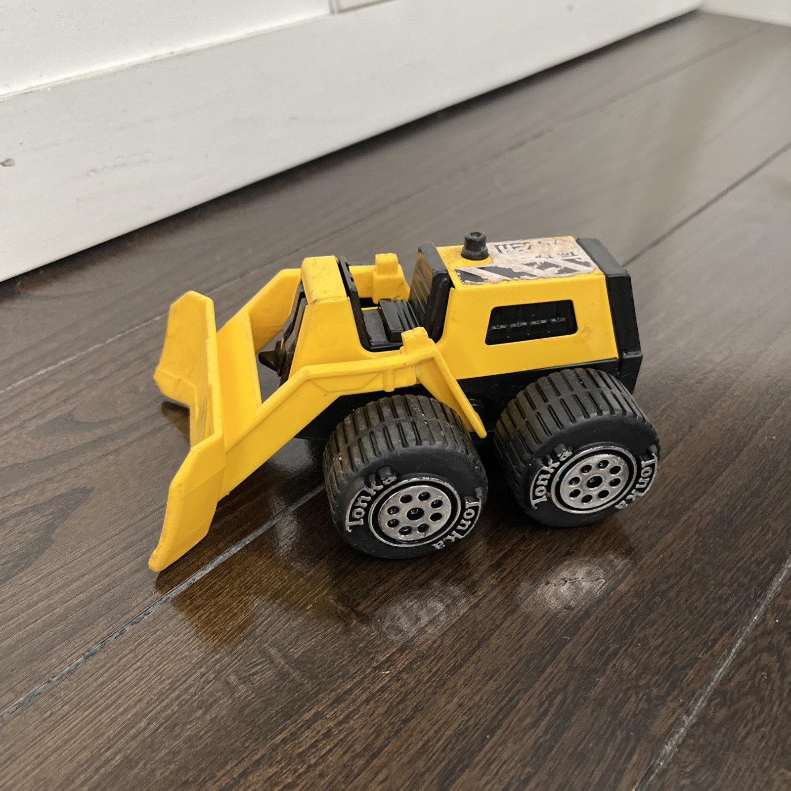 TONKA Earth Mover Loader Made With Steel 1990’s. As Is.