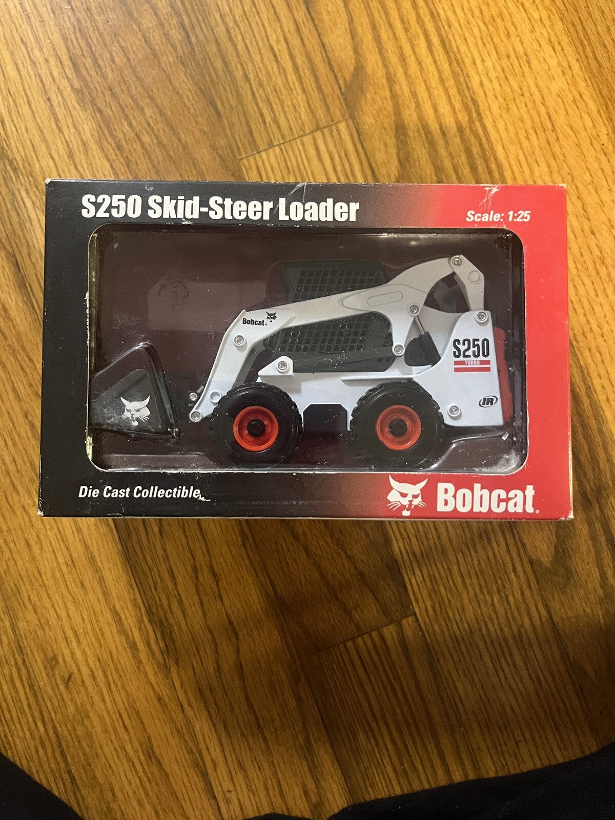 Bobcat S250 Skid-Steer Loader – Wan Ho 1:25 Scale Diecast Model #6902337 New