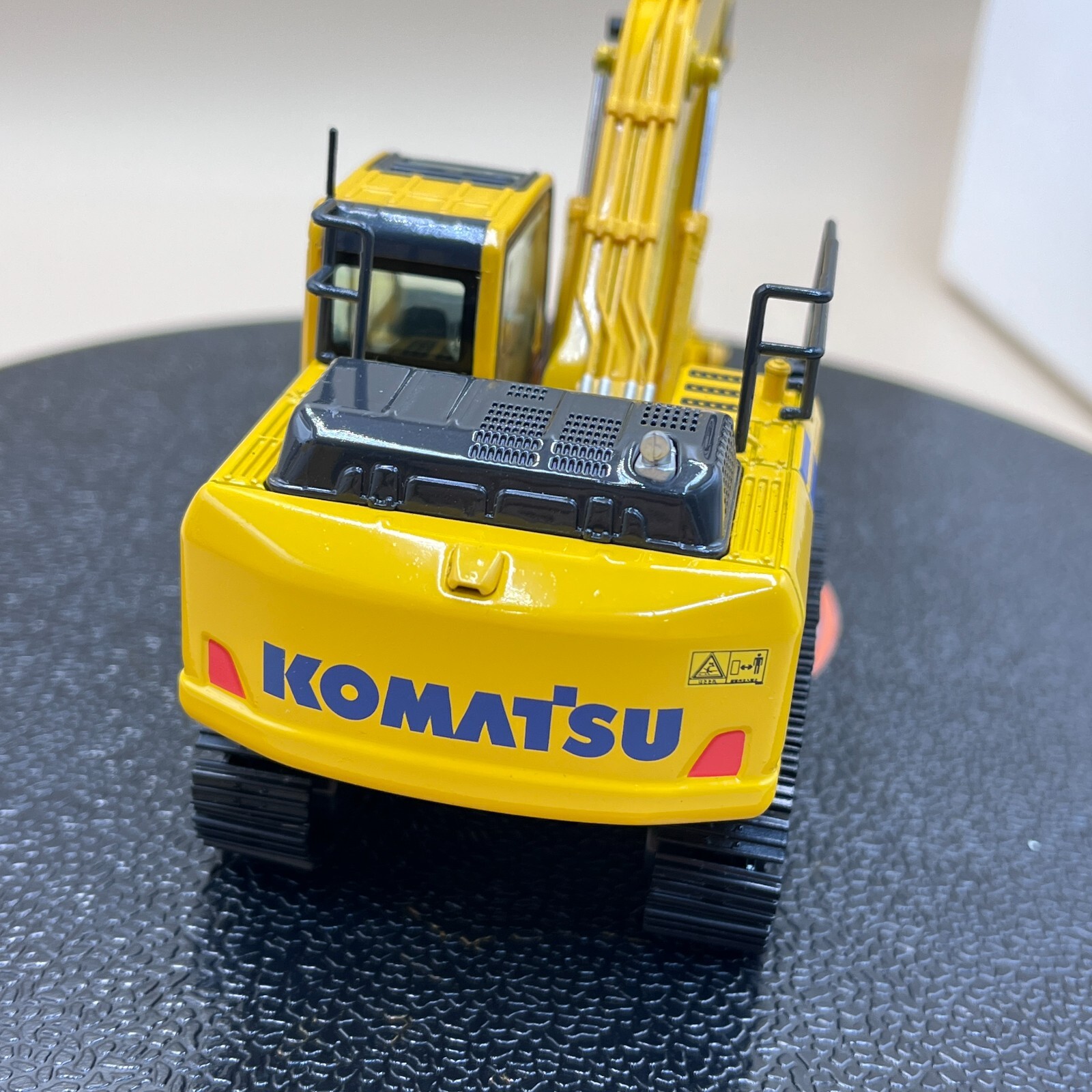 REPLICARS 1/50 Komatsu PC200-10 Diecast model excavator japan yellow