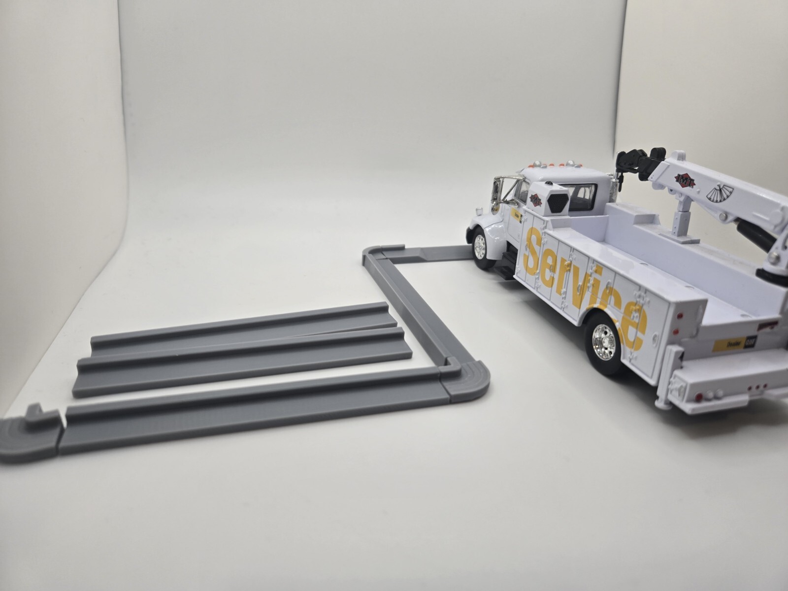 1/50 Scale 30″ Curb 11 Piece Set