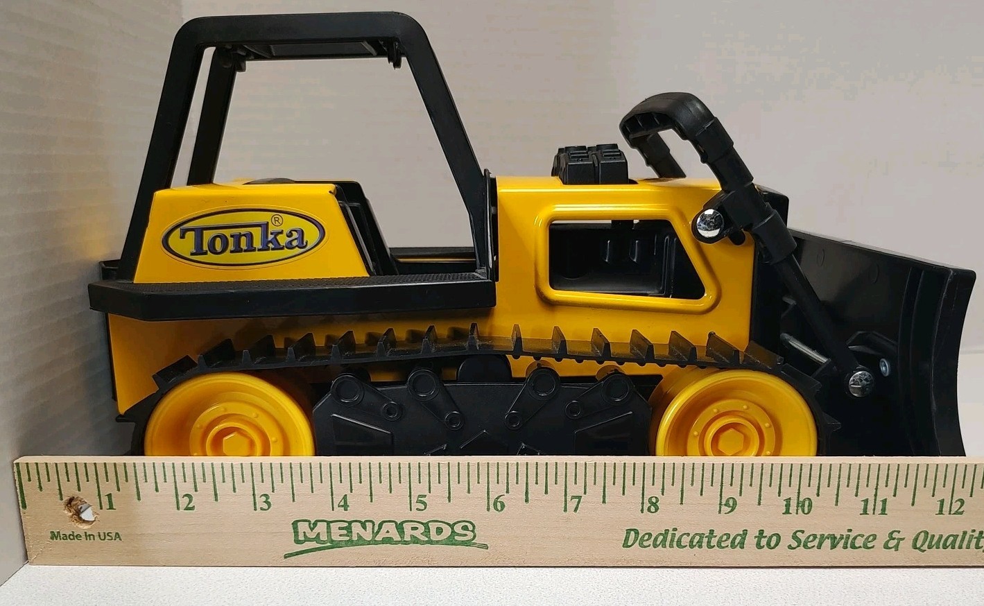 Tonka Bulldozer M-7461 Steel Classics Dozer M-7461 Pressed Steel Plastic