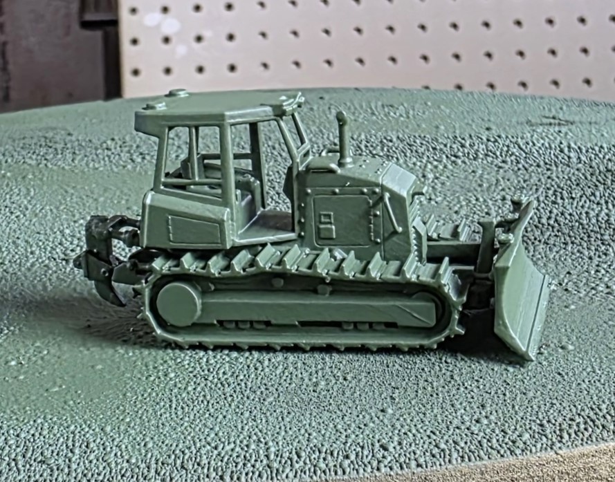 One 1/87 scale Cat D6k bulldozer, olive drab!