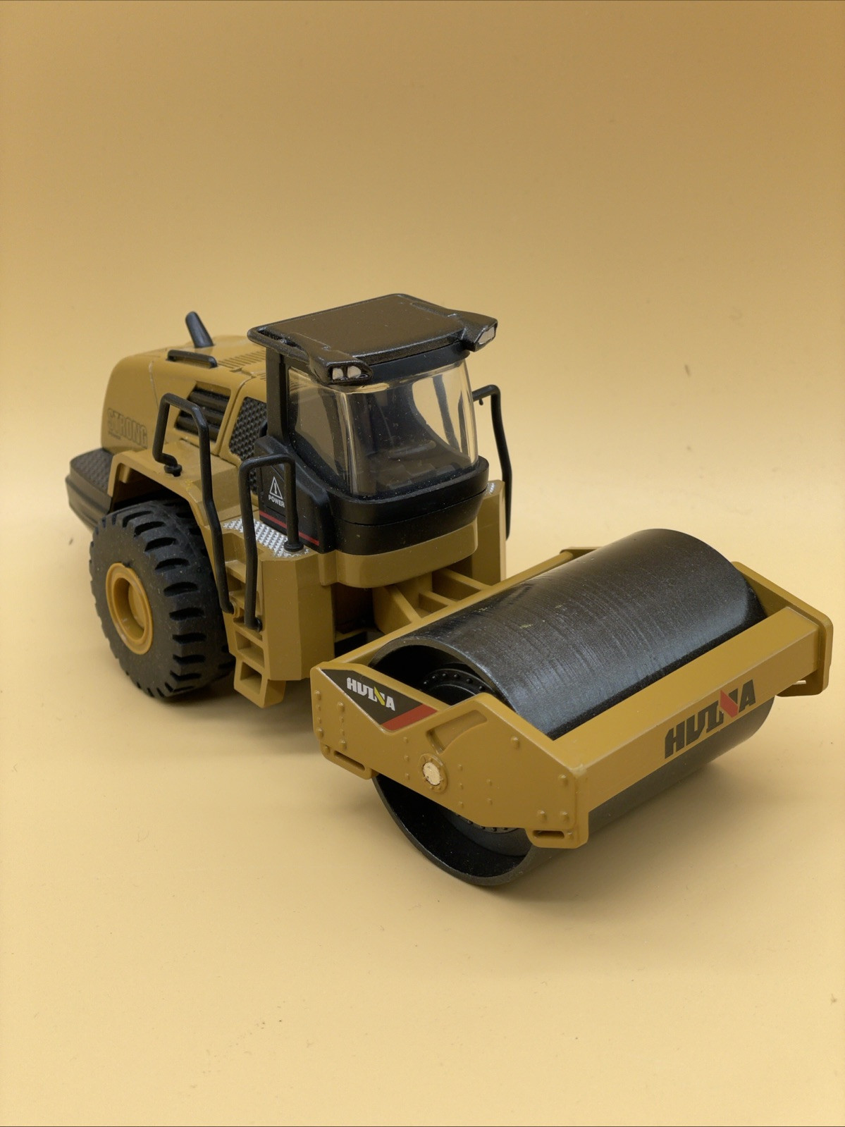 Huina Metal Roller Truck Model Toy Engineering Construction Vehicle