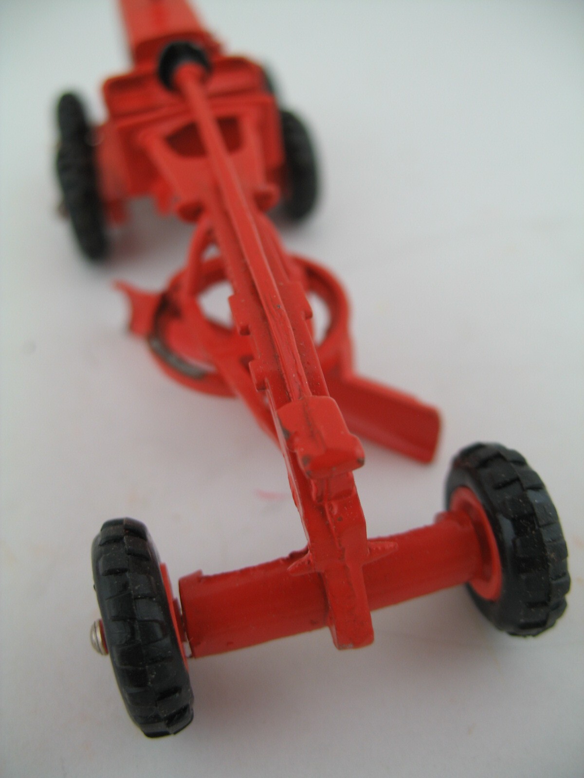 Mini Dinky Model 99: Caterpillar Grader, with Garage Box